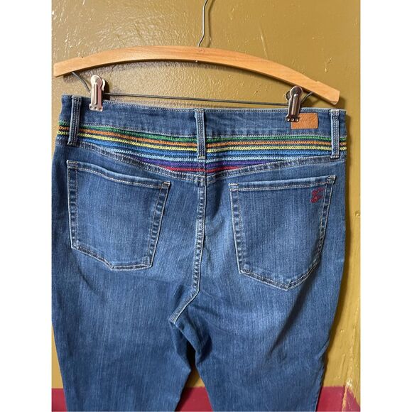 Seven7 size 12 High Rise Hollywood skinny raw hem. Embroidered. - Picture 5 of 10